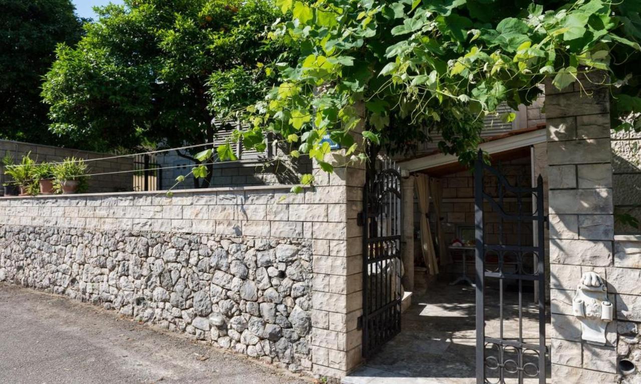 Apartment Wild Orange Dubrovnik Bagian luar foto