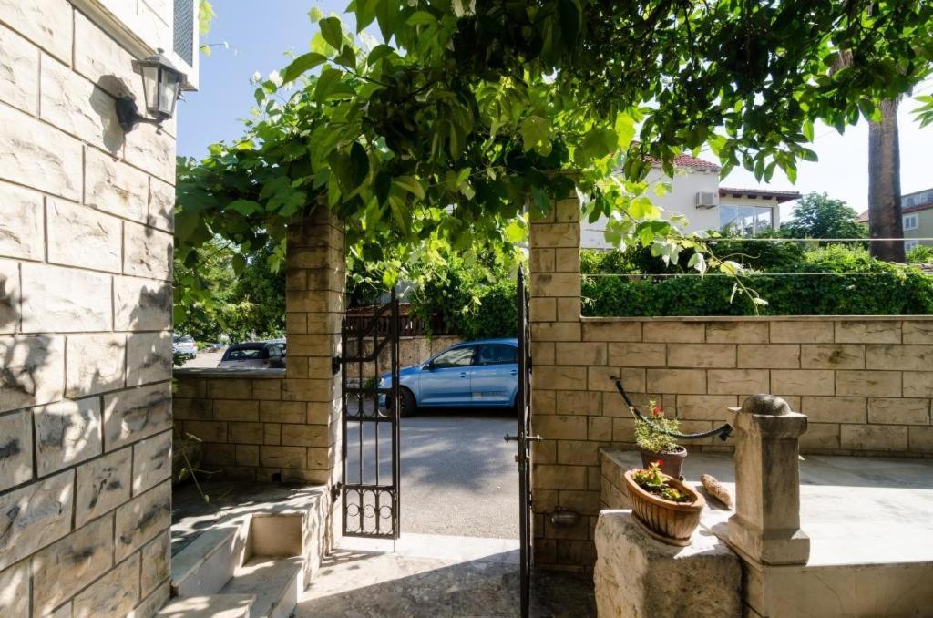 Apartment Wild Orange Dubrovnik Bagian luar foto