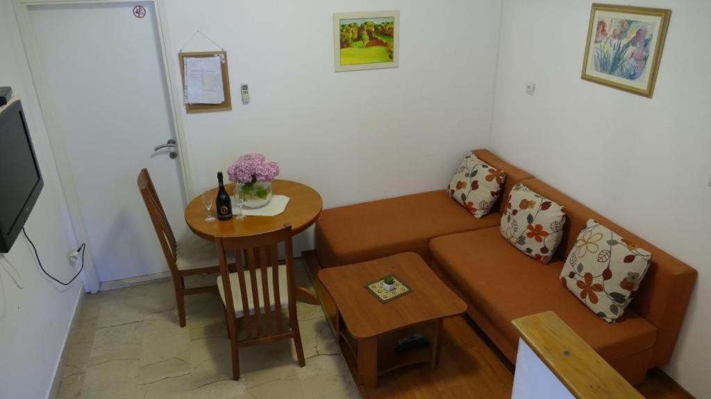 Apartment Wild Orange Dubrovnik Bagian luar foto